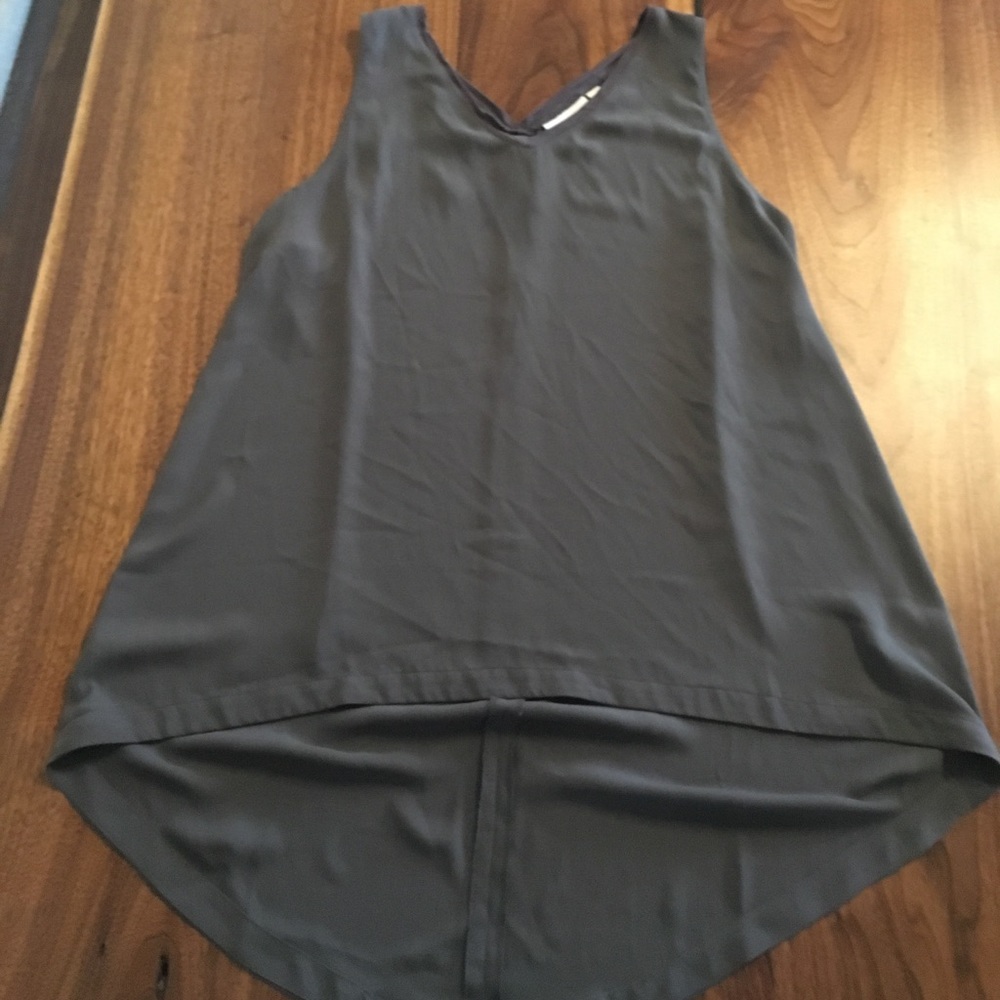Gray tank